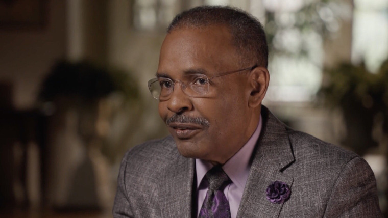 Finding Your Roots with Henry Louis Gates Jr. — s06e12 — DNA Mysteries