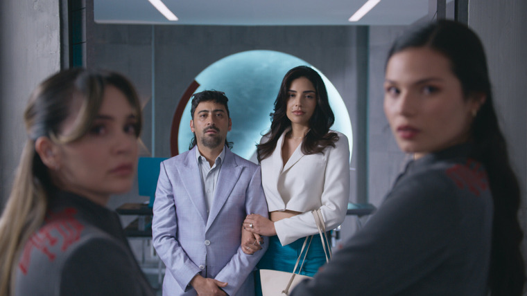 Nuevo Rico, Nuevo Pobre — s01e36 — Fernanda le propone a Brayan despedir a Rosmery