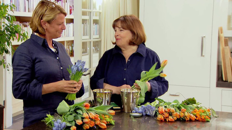 Barefoot Contessa — s21e04 — Barbecues and Bouquets