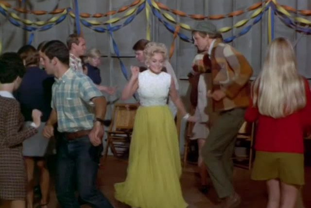 Green Acres — s05e08 — The Youth Center