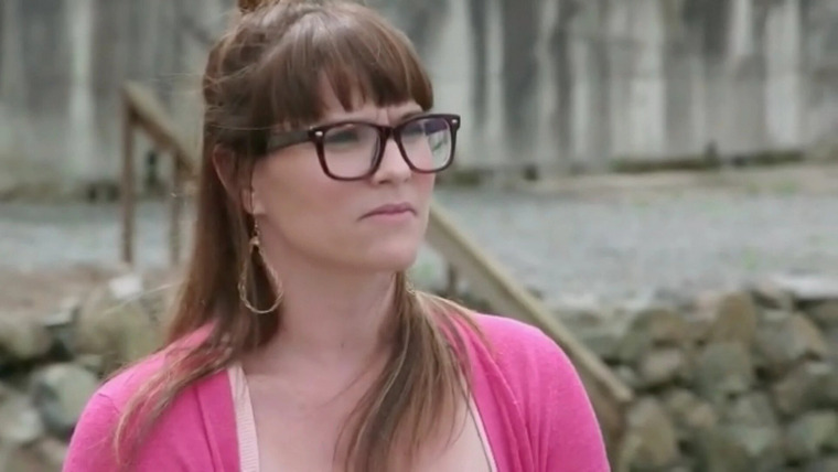 Unsellable Houses — s01e01 — Old House to Sold House