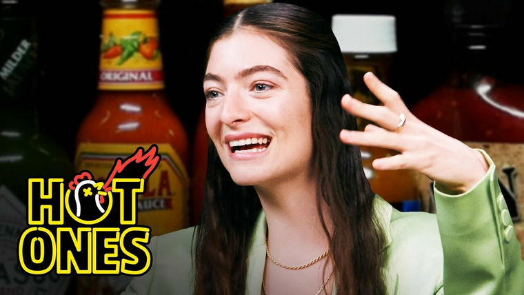 Горячие — s15e10 — Lorde Drops the Mic While Eating Spicy Wings