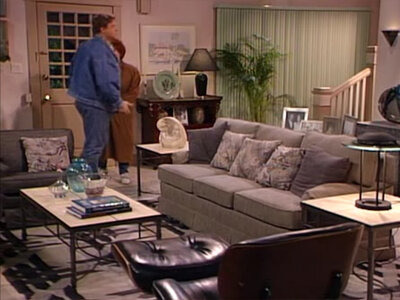 Roseanne — s03e21 — Troubles with the Rubbles
