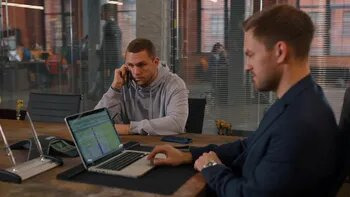 Постучись в мою дверь в Москве — s01e09 — Серия 09