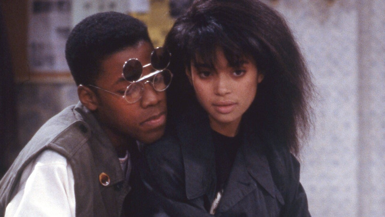 A Different World — s01e22 — My Dinner with Theo