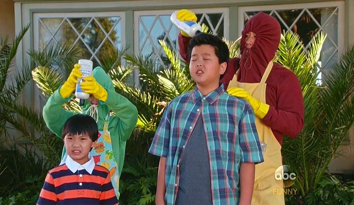 Fresh Off the Boat — s02e18 — Week in Review
