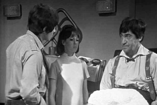 Doctor Who — s05e37 — The Wheel in Space, Part Three