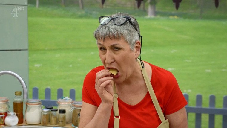 The Great British Bake Off — s09e01 — Biscuit Week