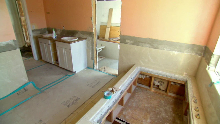 House Hunters Renovation — s2014e05 — A Master Makeover Before Marriage