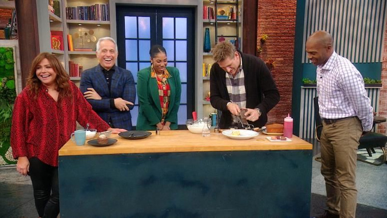 Rachael Ray — s13e130 — Chefs Curtis Stone + Geoffrey Zakarian Answer Your Food FAQs + Dr. Ian Smith's Oat Milk Recipe