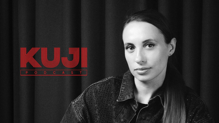 КуДжи подкаст — s2023e144 — Вика Складчикова: встречи на кладбище (Kuji Podcast 144)