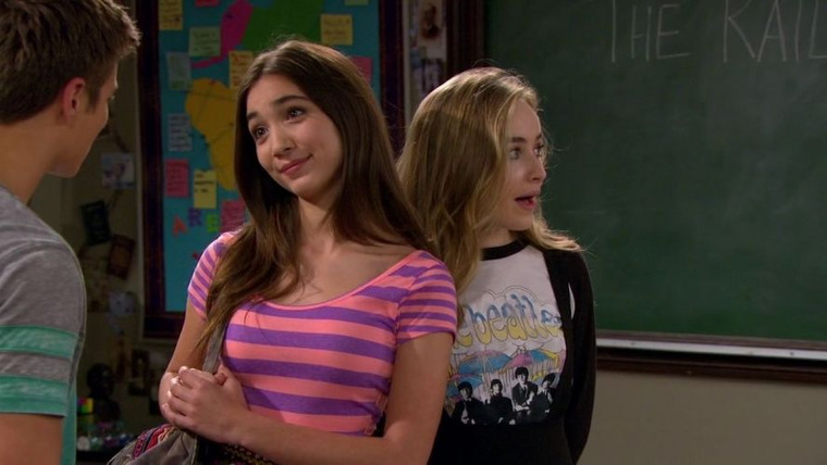 Истории Райли — s02e20 — Girl Meets Texas: Part 1