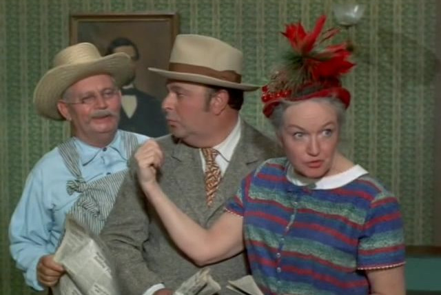 Green Acres — s04e18 — A Day in the Life of Oliver Wendell Holmes