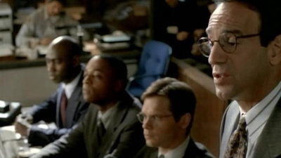 Одно убийство — s02e10 — Chapter Ten, Year Two