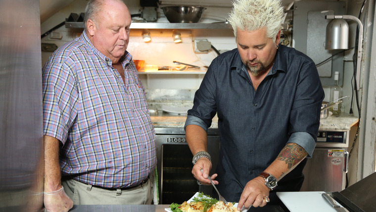 Diners, Drive-Ins and Dives — s2015e22 — Finger Lickin' Food