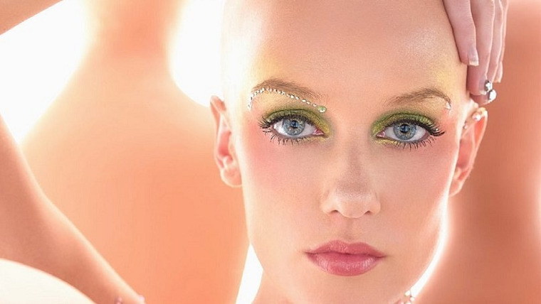 Топ-модель по-американски — s06e02 — The Girls Go Bald