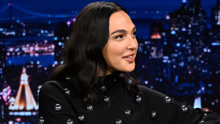 Ночное шоу с Джимми Фэллоном — s2025e33 — Gal Gadot, j-hope, Miguel