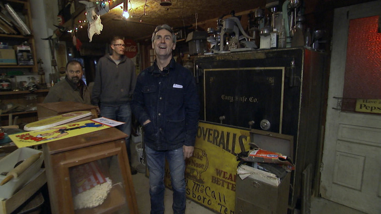 American Pickers — s17e06 — Something Weird Here