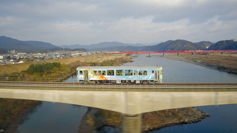 Train Cruise — s01e23 — Pacific Coastal Life in Shikoku Island