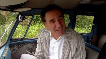 Comedians in Cars Getting Coffee — s01e10 — Michael Richards: It's Bubbly Time, Jerry
