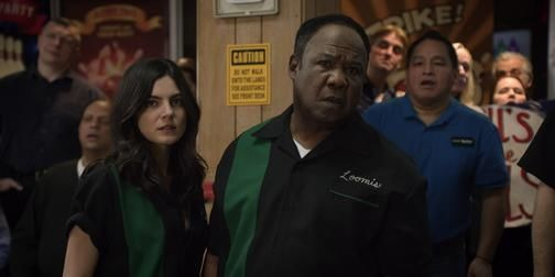 Хороший коп — s01e04 — Will the Good Cop Bowl 300?