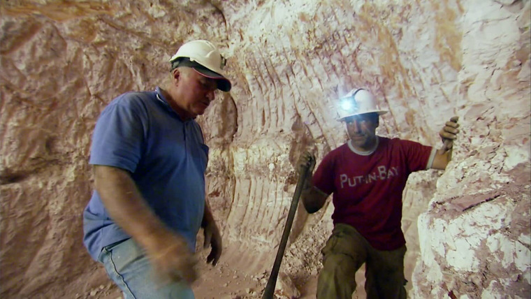 Грязная работенка — s09e04 — Outback Treasure Hunter