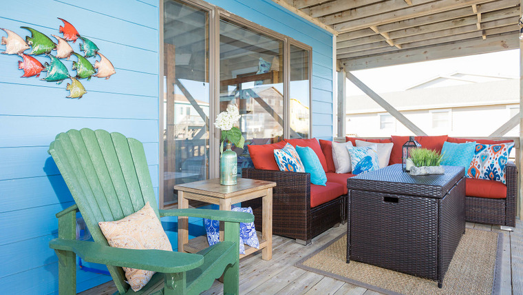 Beachfront Bargain Hunt: Renovation — s03e12 — Out of Date in the Outer Banks