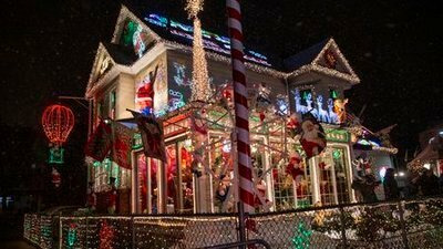 The Great Christmas Light Fight — s08e05 — Episode 5