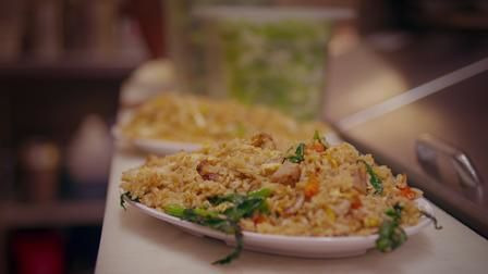 Ugly Delicious — s01e07 — Fried Rice