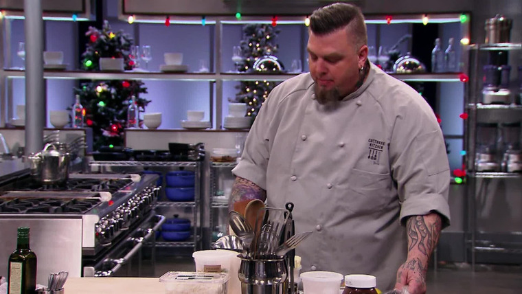 Cutthroat Kitchen — s06e04 — Sabotage Is Comin' to Town