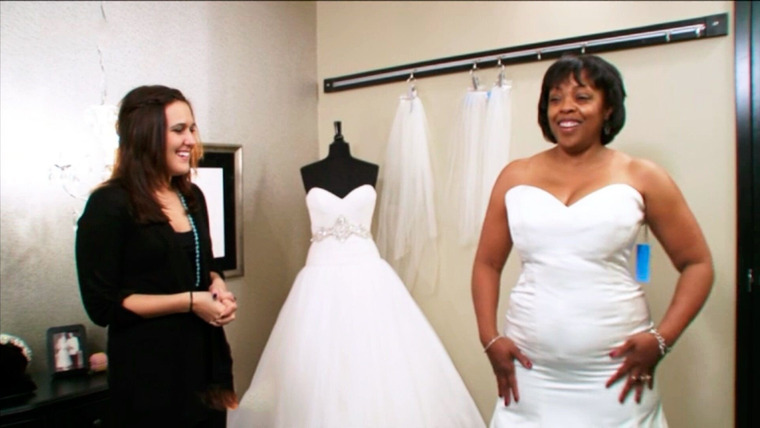 Say Yes to the Dress: Atlanta — s04e13 — Mama Gets Her Groove Back
