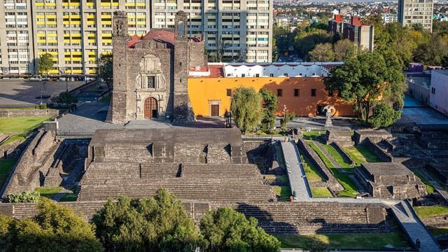 Lost Pyramids of the Aztecs — s01e01 — Secrets of the Ghost City