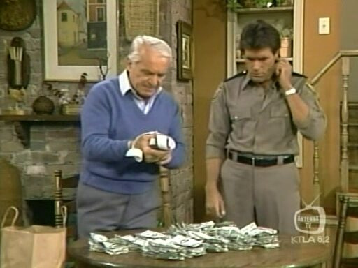 Слишком тесно — s05e11 — Finders Keepers