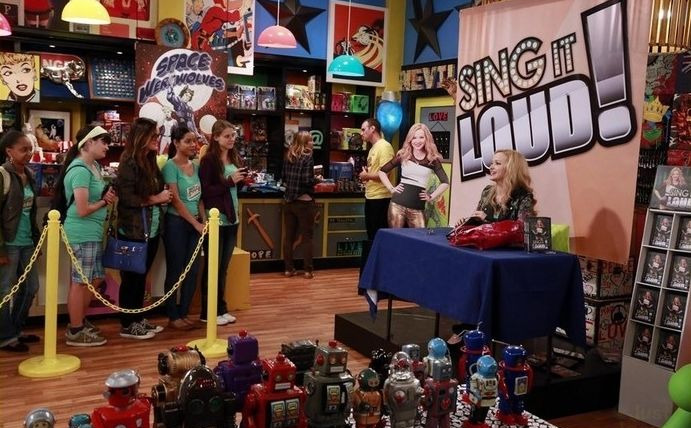 Liv & Maddie — s01e11 — Switch-a-Rooney