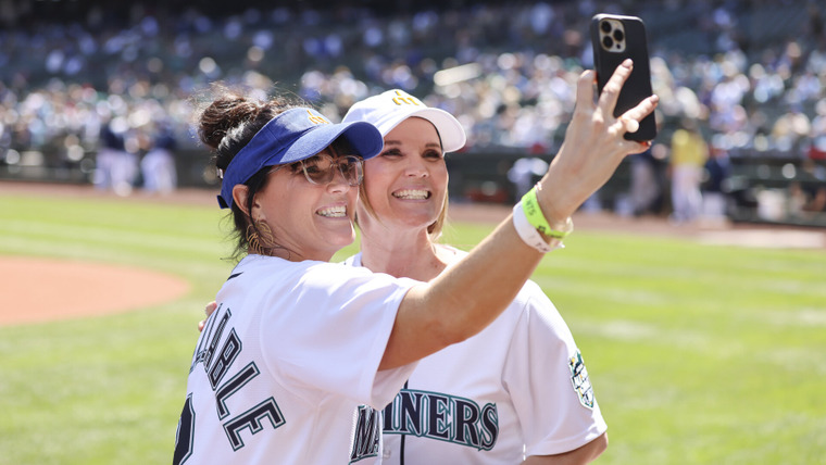 Unsellable Houses — s04e07 — Pressure Pitch