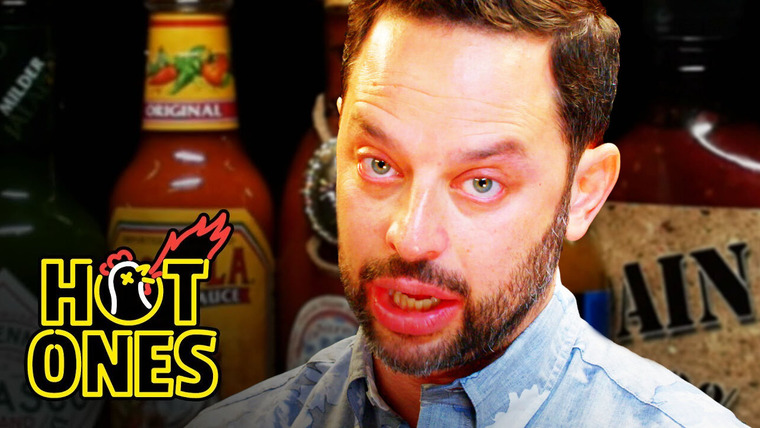 Горячие — s03e22 — Nick Kroll Delivers a PSA While Eating Spicy Wings