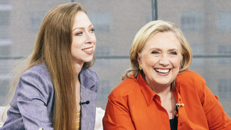 The Kelly Clarkson Show — s04e03 — Hillary Clinton, Chelsea Clinton, Tracy Morgan