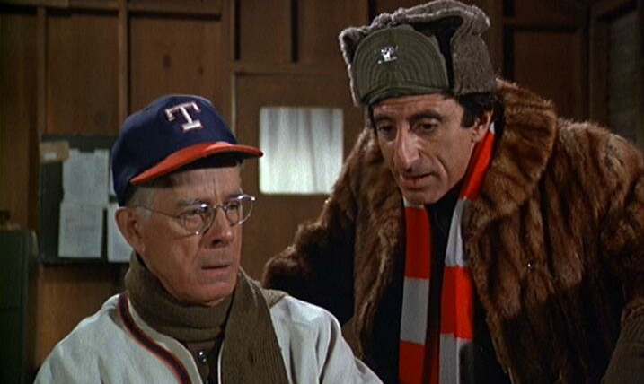 Чертова служба в госпитале Мэш — s10e09 — 'Twas the Day After Christmas