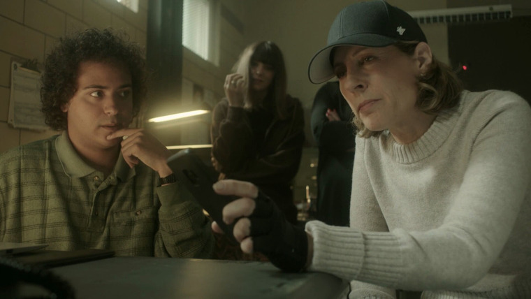 Портрет убийцы — s02e02 — Lumières vives, partie 2