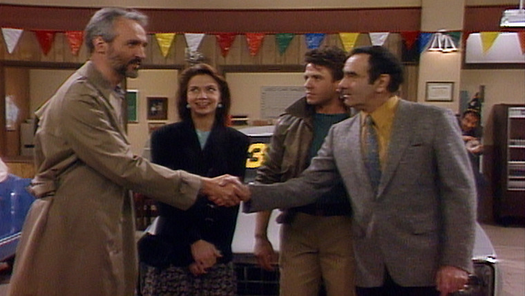 Family Ties — s07e15 — 'Til Her Daddy Takes the T-Bird Away