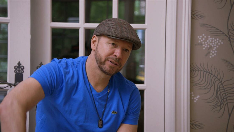 Wahlburgers — s07e03 — Wahl in the Family