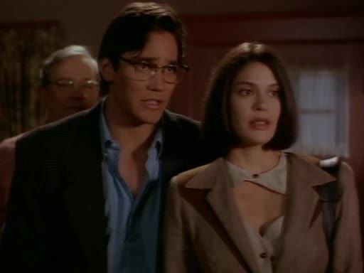 Lois & Clark: The New Adventures of Superman — s01e09 — The Man of Steel Bars