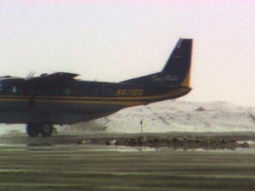 Полеты вглубь Аляски — s02e07 — Guts and Glory