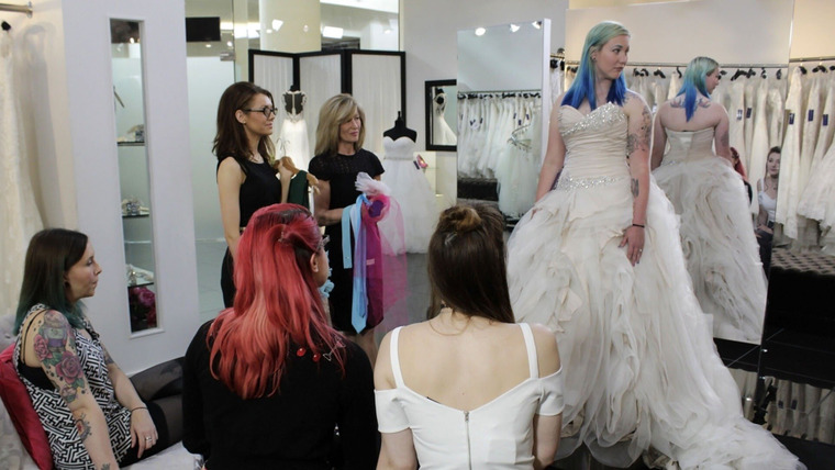 Say Yes to the Dress UK — s01e09 — Bridal Rule Breakers