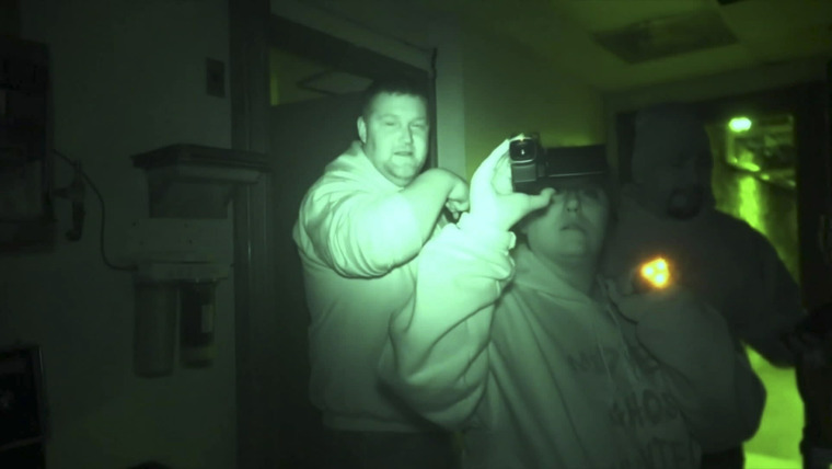 Paranormal Caught on Camera — s02e18 — An Arsonist Ghost and More