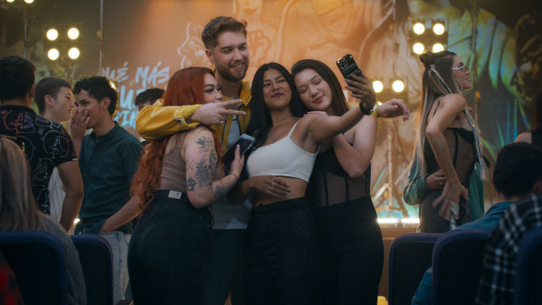 Королева флоу — s03e51 — Ligia descubre que Aspa en realidad es Charly