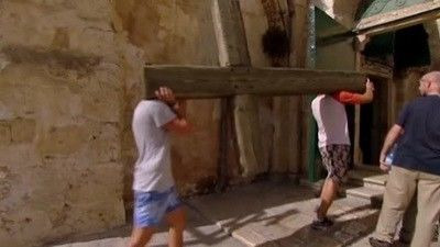 The Amazing Race Australia — s01e10 — I Hope We Don't Have to Wear a Crown of Thorns