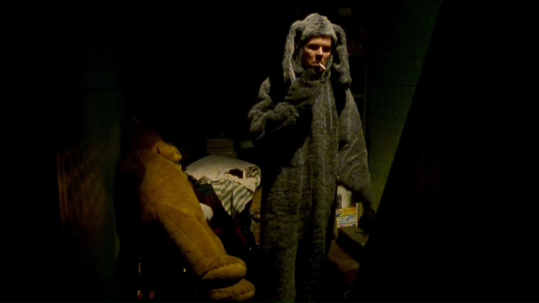 Wilfred — s01e01 — There is a Dog