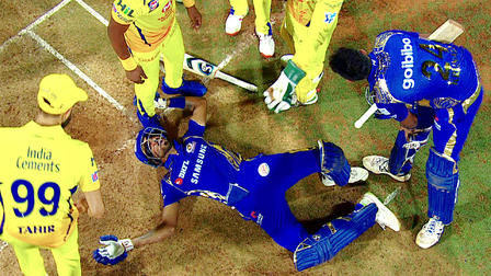 Крикетная лихорадка: Мумбаи Индианс  — s01e02 — Superstars vs. Superstars
