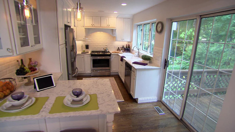 Property Brothers — s08e12 — Independent and Ambitious